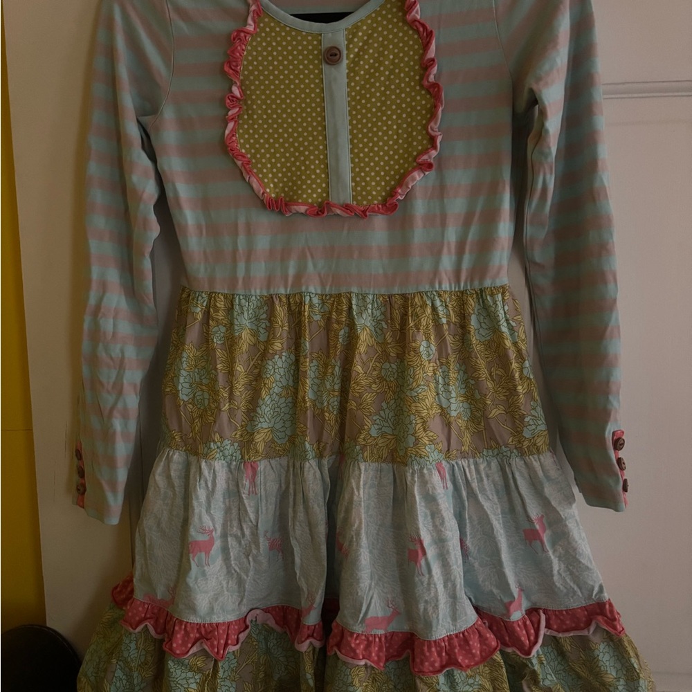 Charming Kids Dress with Ruffles and Patterns